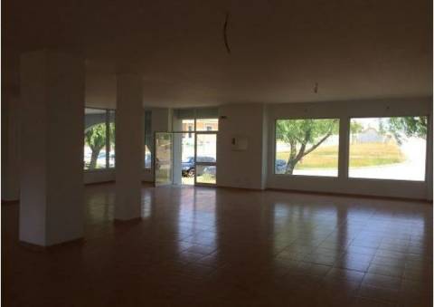 Loja em zona residencial