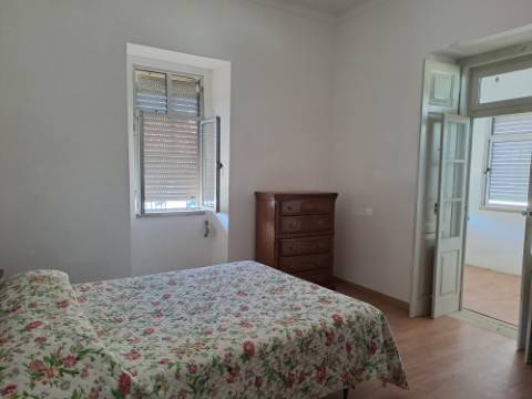 Moradia T6, numa das melhores localizações de Santarém