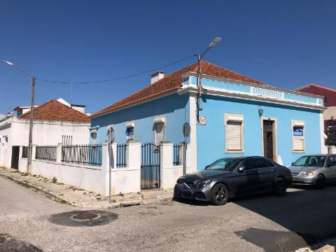 Moradia T6, numa das melhores localizações de Santarém