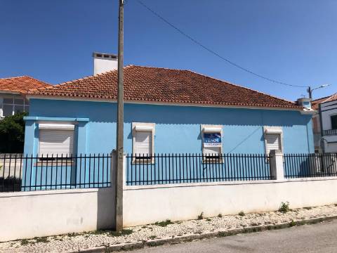 Moradia T6, numa das melhores localizações de Santarém