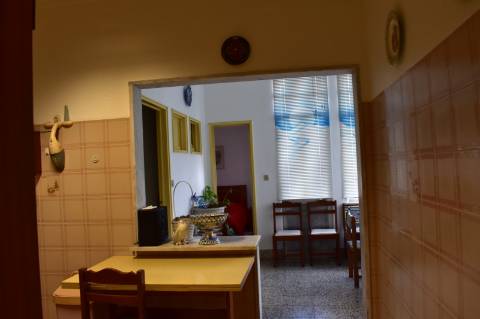 Apartamento T4, com terraço a 10 minutos da praia