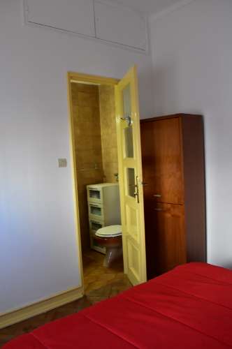 Apartamento T4, com terraço a 10 minutos da praia