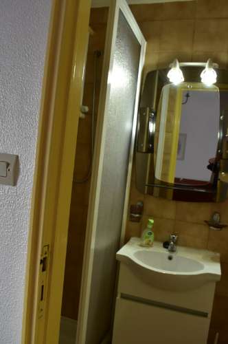 Apartamento T4, com terraço a 10 minutos da praia