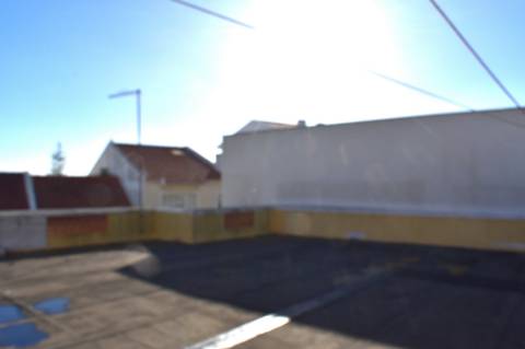 Apartamento T4, com terraço a 10 minutos da praia