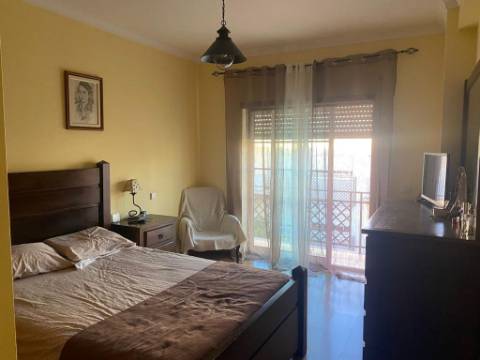 Apartamento T3, com duas arrecadações em localização de excelência