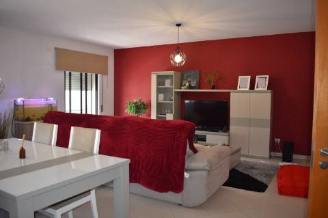 Apartamento T3 com garagem, em localização de excelência