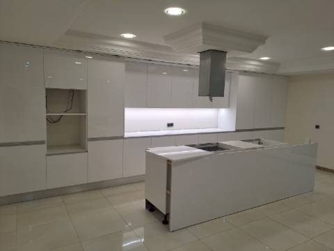 Moradia T7 com terreno