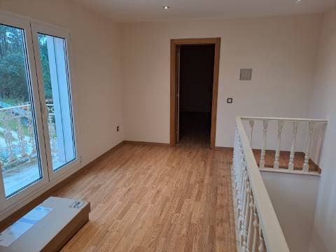 Moradia T7 com terreno