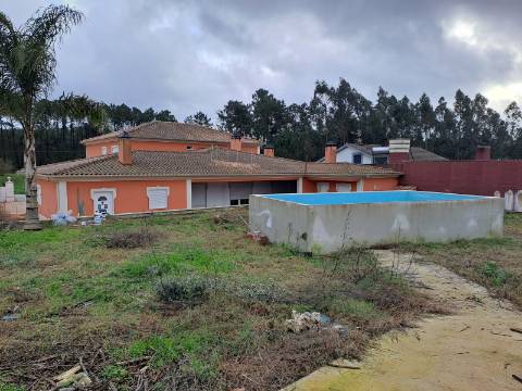 Moradia T7 com terreno