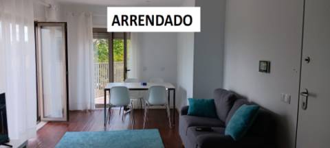 Apartamento T2 com parqueamento, como novo
