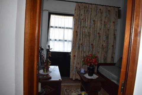 Moradia T2 com cozinha rústica