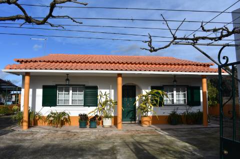 Moradia T3 com terreno