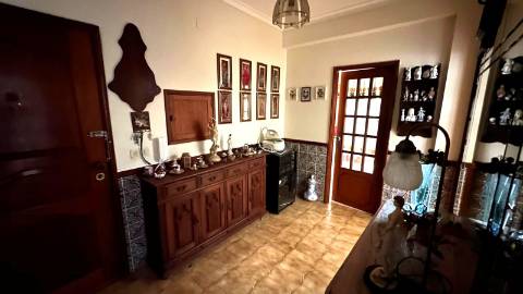 Apartamento T3 com garagem individual com 36m2