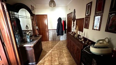 Apartamento T3 com garagem individual com 36m2