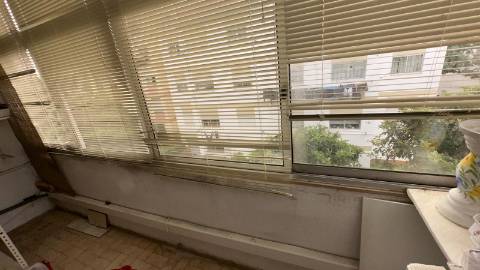 Apartamento T3 com garagem individual com 36m2