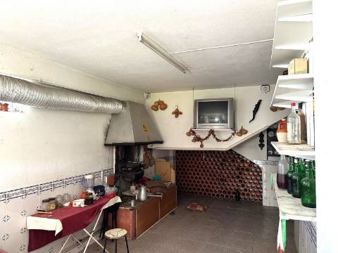 Apartamento T3 com garagem individual com 36m2