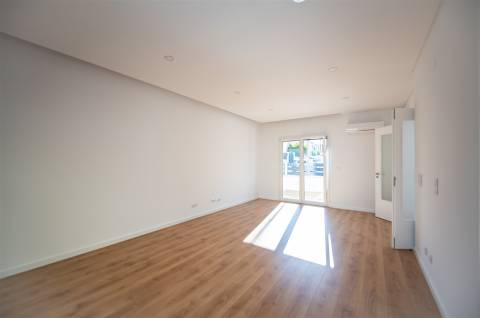 Moradia T3 Geminada Vale de Carros - Sexal