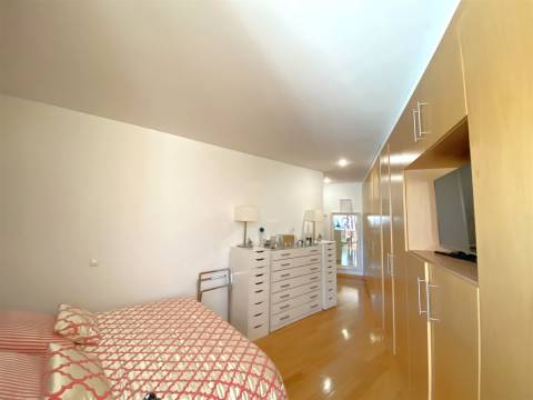 Apartamento T2 Condominio Fechado -  Setubal