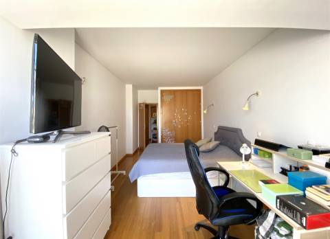 Apartamento T2 Condominio Fechado -  Setubal