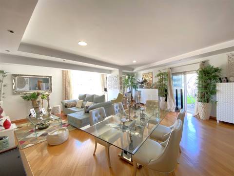 Apartamento T2 Condominio Fechado -  Setubal