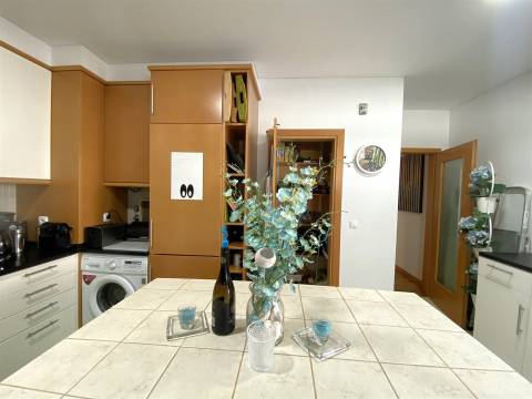 Apartamento T2 Condominio Fechado -  Setubal
