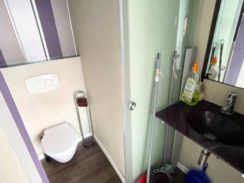 LOJA p/ Arrendar em Moscavide - Central - 3 gabinetes - 2 montras