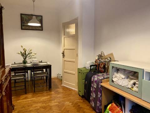 V E N D I D O - T2 Moscavide - 1º ANDAR - 2 Marquises - CENTRAL - Comboio e METRO