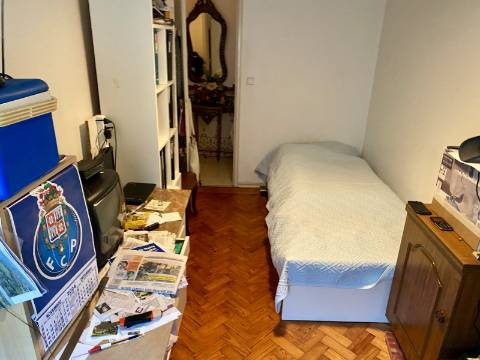 V E N D I D O - T2 Moscavide - 1º ANDAR - 2 Marquises - CENTRAL - Comboio e METRO