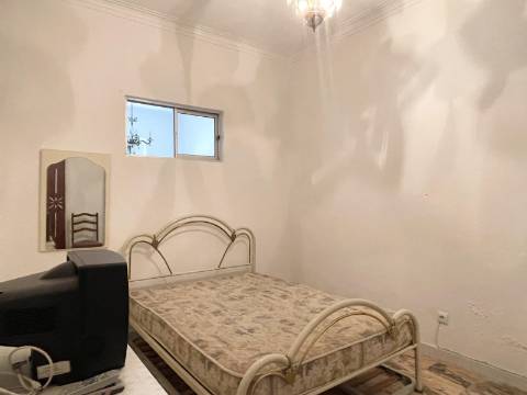 Apartamento T2+1 em Moscavide - RCH Alto c/ Terraço