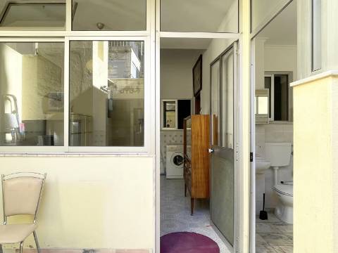 Apartamento T2+1 em Moscavide - RCH Alto c/ Terraço