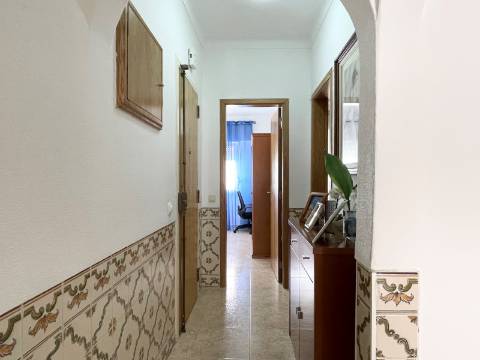 Apartamento T2 em Moscavide - 2º Andar - Ótimas Áreas