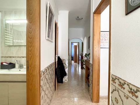 Apartamento T2 em Moscavide - 2º Andar - Ótimas Áreas