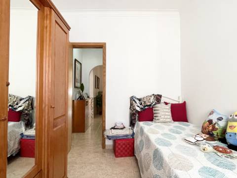 Apartamento T2 em Moscavide - 2º Andar - Ótimas Áreas