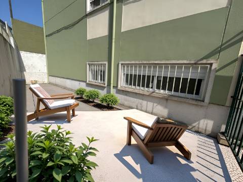 T2+1 - Lumiar p/ Venda - Remodelado - Terraço de 100m2