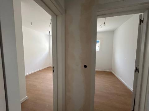 T2+1 - Lumiar p/ Venda - Remodelado - Terraço de 100m2