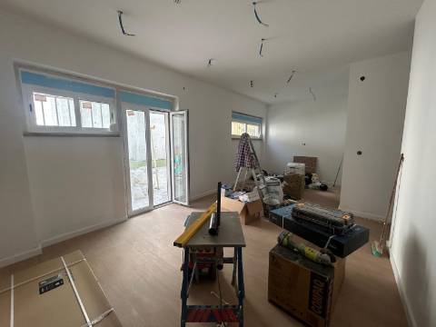 T2+1 - Lumiar p/ Venda - Remodelado - Terraço de 100m2