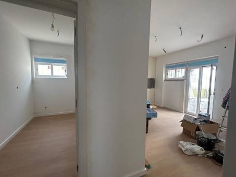 T2+1 - Lumiar p/ Venda - Remodelado - Terraço de 100m2