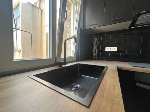 Apartamento T2 - Moscavide - Remodelado - A Estrear - Junto ao Metro