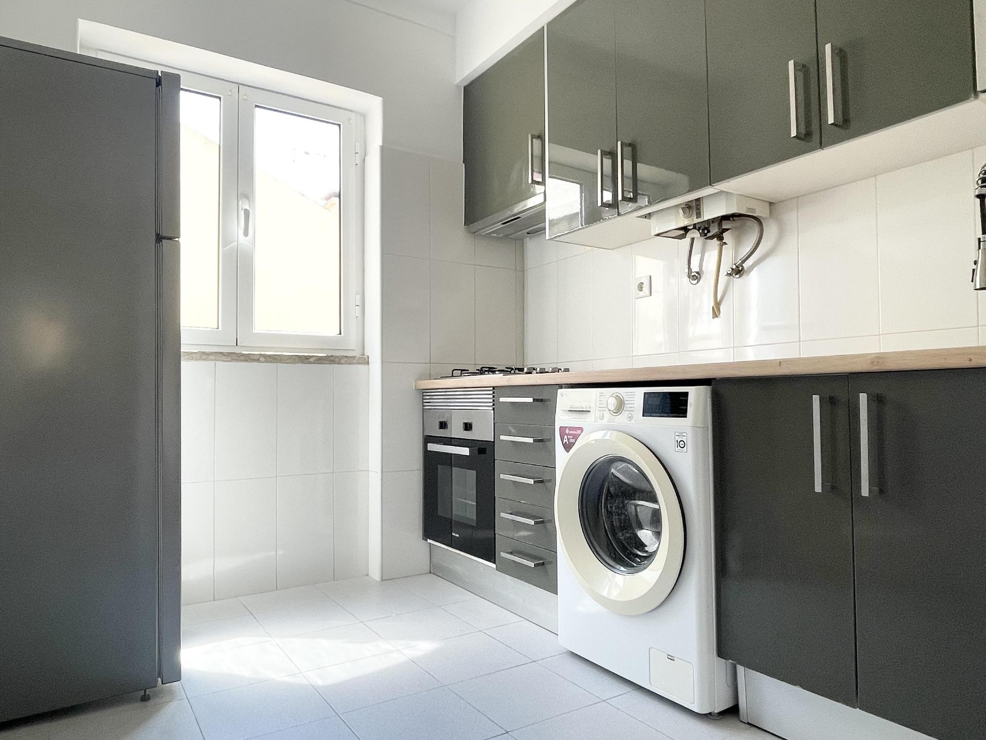 Apartamento T2 em Moscavide - Remodelado - 3º Andar