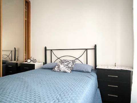 Apartamento T2 - Moscavide - Remodelado - RCH a nível de 1º andar - METRO