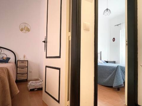 Apartamento T2 - Moscavide - Remodelado - RCH a nível de 1º andar - METRO