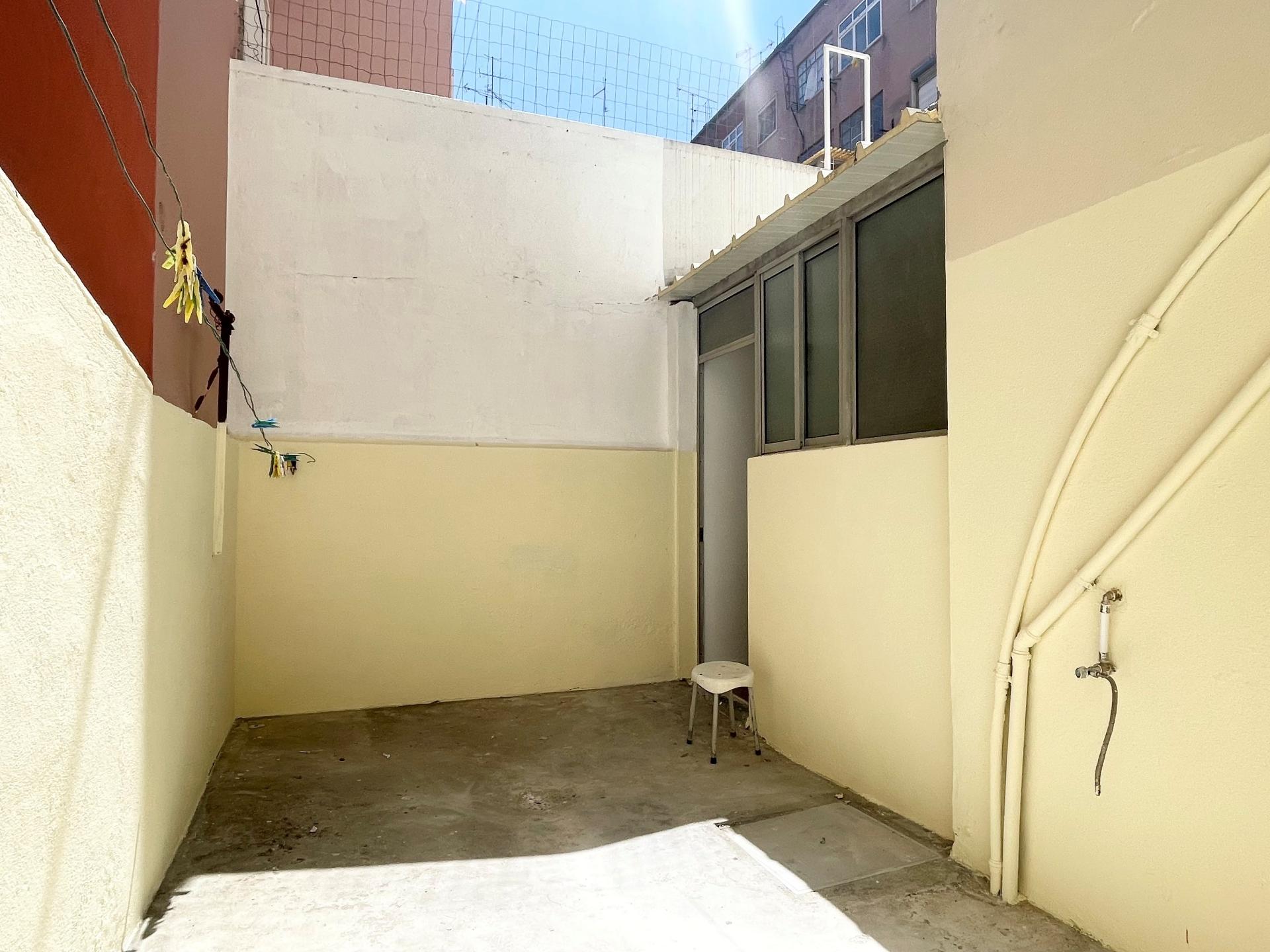 p/ Arrendar - Apartamento T1+1 Moscavide - Recuperado c/ TERRAÇO