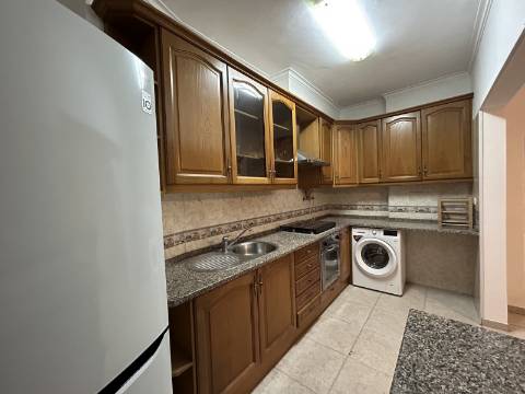 T1 - Moscavide p/ Arrendar - 1ºandar - CENTRAL