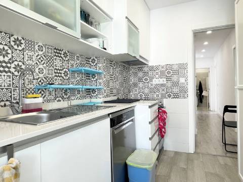 Apartamento T1 em Moscavide - Remodelado - 2º Andar