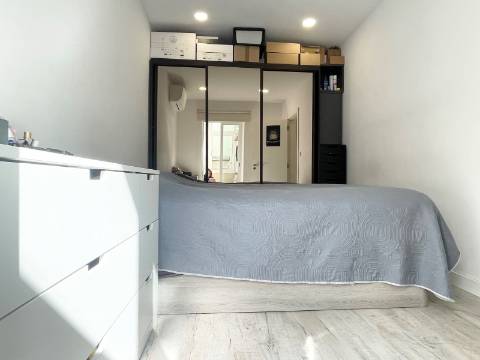 Apartamento T1 em Moscavide - Remodelado - 2º Andar