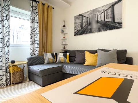 Apartamento T2 - Moscavide - Completamente Remodelado - TERRAÇO 60m2