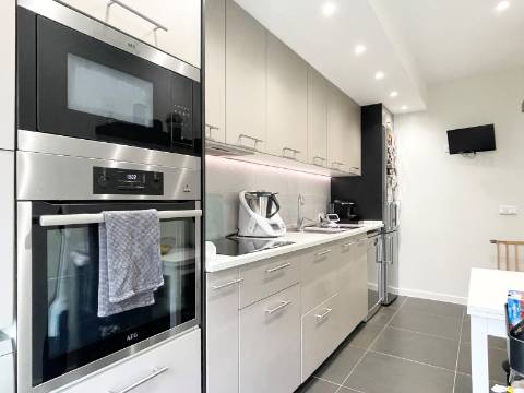 Apartamento T2 - Moscavide - Completamente Remodelado - TERRAÇO 60m2