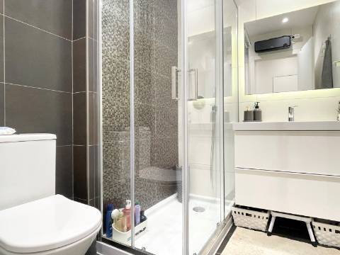 Apartamento T2 - Moscavide - Completamente Remodelado - TERRAÇO 60m2