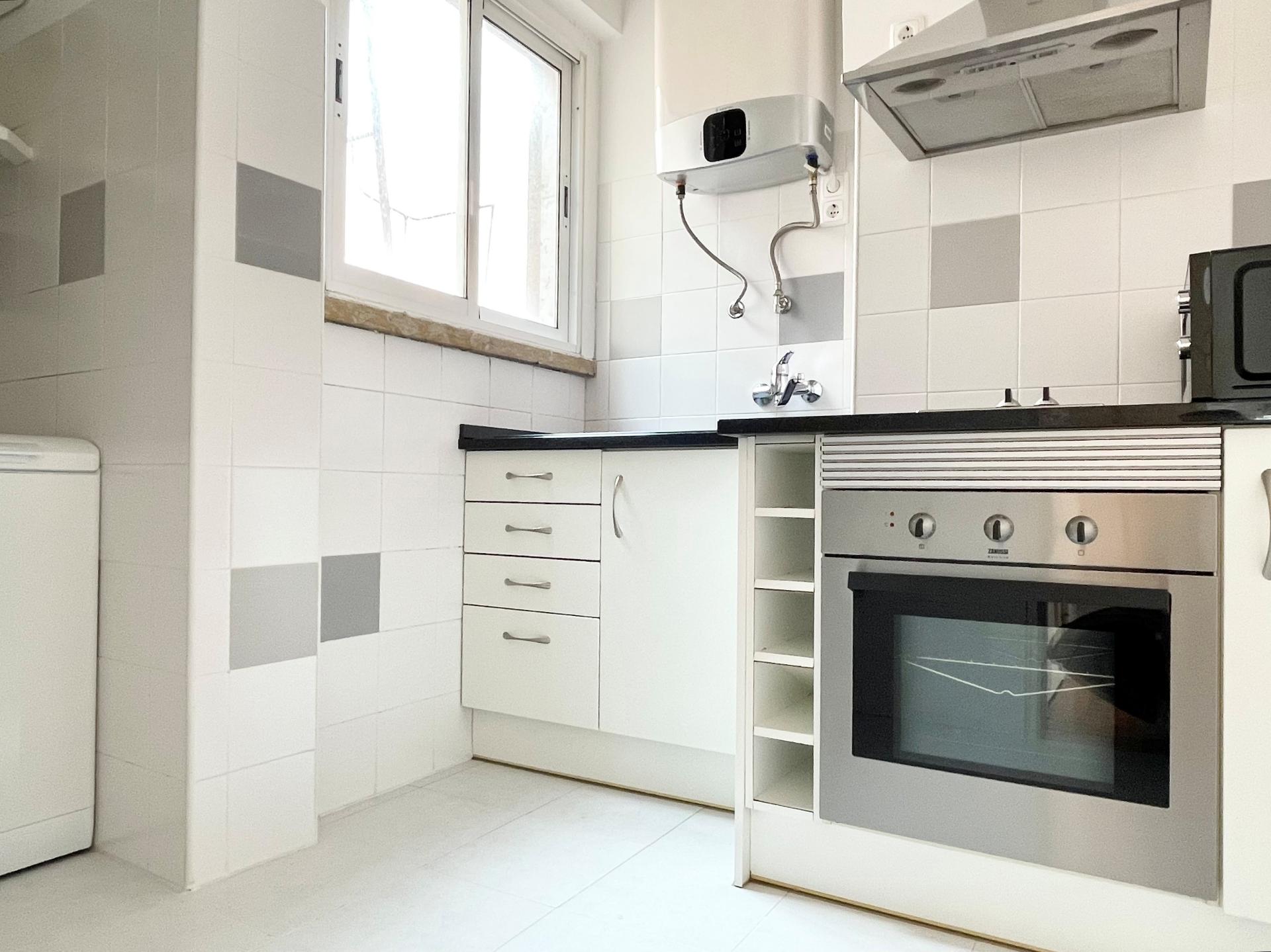 T2 Apartamento p/ Arrendar em Moscavide c/ cozinha equipada