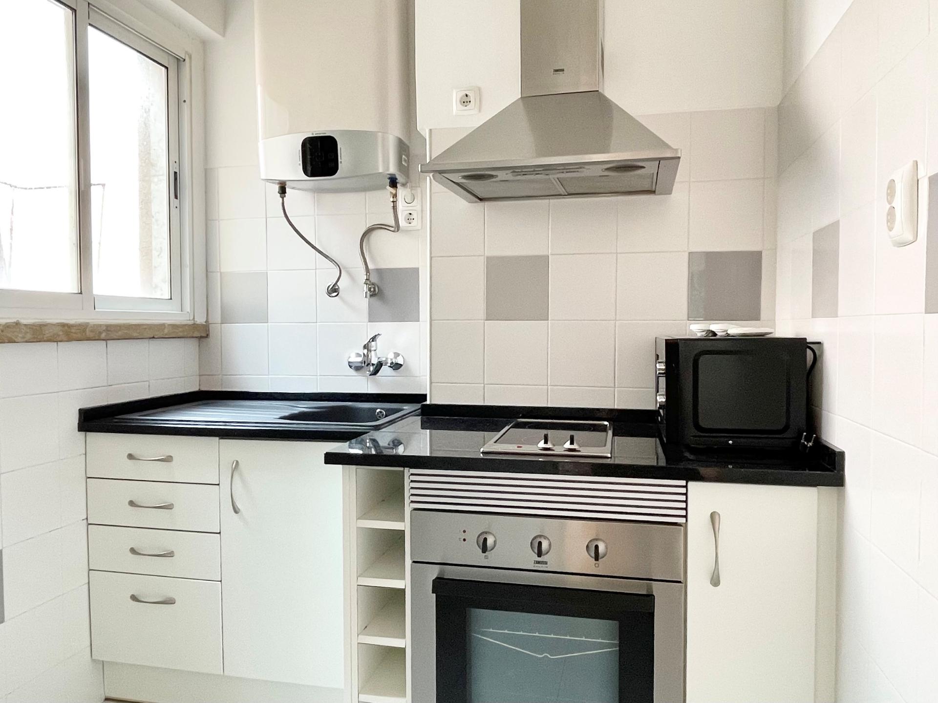 T2 Apartamento p/ Arrendar em Moscavide c/ cozinha equipada